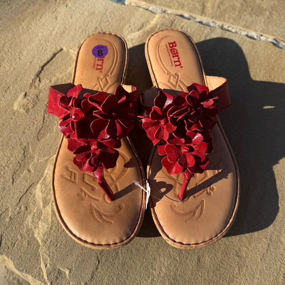 Born Red Leather Flower Sandals – Women’s Size 8 – New - Picture 3 of 12